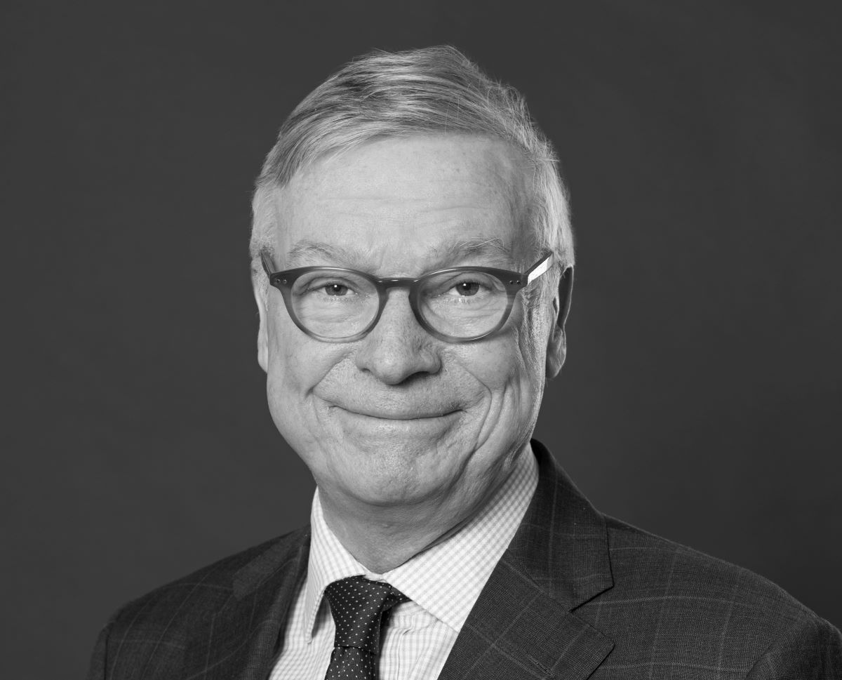 Advokat Lars Eric Gustafsson, Advokatfirman Schjødt